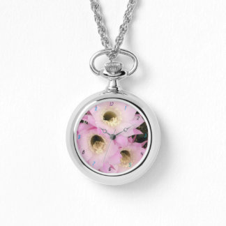 砂漠のピンクの花びら 腕時計