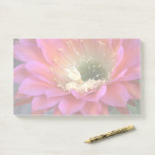 砂漠の中のピンクのサボテンの花 ポストイット (デスク)