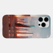 砂漠の未来的な超鏡塔 iPhoneケース (裏面横)