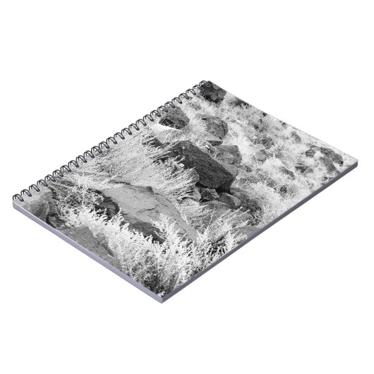 砂漠の玄武岩の溶岩黒と白の写真 ノートブック (左側)