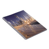 砂漠の砂に映る未来のSF都市 ノートブック (右側)