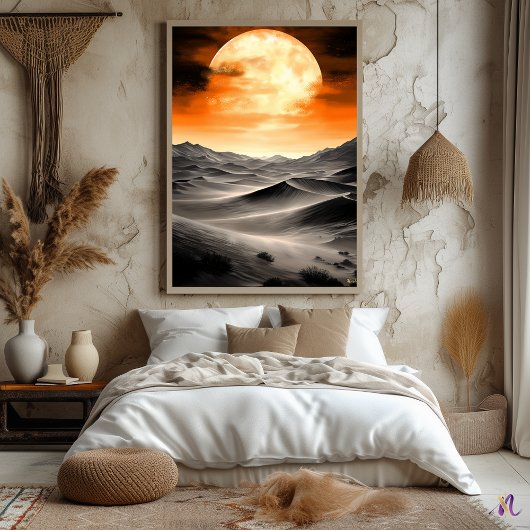 砂漠の砂丘の上に燃える月 – モノクロ ポスター