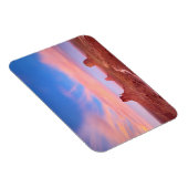 砂漠の谷を強い風で覆う マグネット (右側)