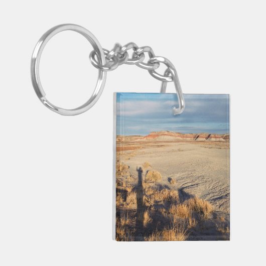 砂漠の風景と手を振る影写真 キーホルダー (正面左)