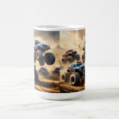砂漠を走り回るモンスタートラック コーヒーマグカップ (中央)