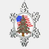 砂漠カモフラージクリスマスツリーとアメリカ国旗 スノーフレークピューターオーナメント (右)