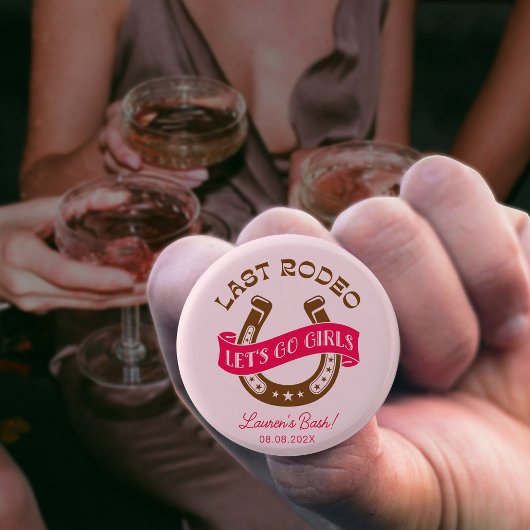 砂漠女性のカーボーイラストロデオバチェロレッテ 缶バッジ