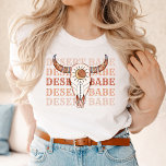 砂漠女性のカーボーイラストロデオバベ Tシャツ<br><div class="desc">茶色とベージュ色のおもしろい女性のカーボーイデザイン</div>