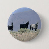 砂漠3の野生のムスタングの馬 缶バッジ (正面)