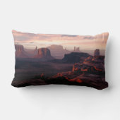 砂漠 |モニュメントバレーユタ – アリツィオナ ランバークッション (裏面)