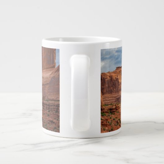 砂漠 |ユタ州アーチス国立公園 ジャンボコーヒーマグカップ (裏面)