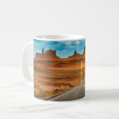 砂漠 |ユタ州モニュメントバレー コーヒーマグカップ (正面左)
