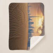 砂漠 |砂丘からのドバイのスカイラインビュー シェルパブランケット (正面)