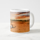 砂漠 |砂漠と牛のスカル ジャンボコーヒーマグカップ (正面右)
