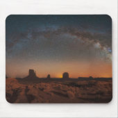 砂漠 |砂漠の風景を越えた星空 マウスパッド (正面)