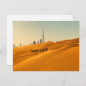 砂漠 | Dubai's Skyline View with Camels ポストカード (正面/裏面)