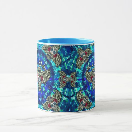 砂糖のスカルのフクロウart.が付いている知恵の絞り染めの平和 マグカップ (中央)