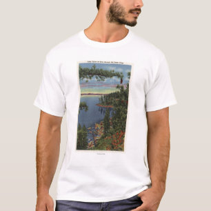 砂糖のマツを通した湖の眺め Tシャツ