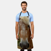 "砂糖の歩幅：アパルーサの恵み" エプロン (着用した状態)