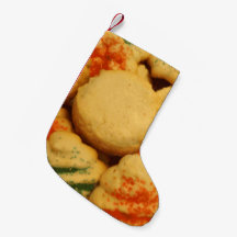 砂糖をまぶすクリスマスクッキー