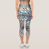 砂色の銀色の華やかな質感万華鏡のように千変万化するパターン カプリレギンス (裏面)