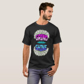 研削と輝く男性の女性ビジネス所有者お金Cas Tシャツ (正面フル)
