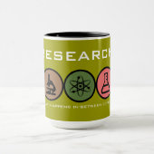 研究のマグ マグカップ (中央)