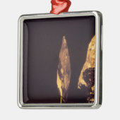 砕かれた斧またはやりの頭部 メタルオーナメント (左)