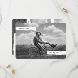 破れたモダン紙タイプライター文字写真  セーブザデート