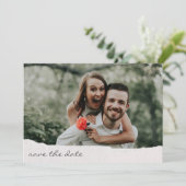 破れた紙の端の手書きスクリプト写真 ウェディング セーブザデート (スタンド正面)