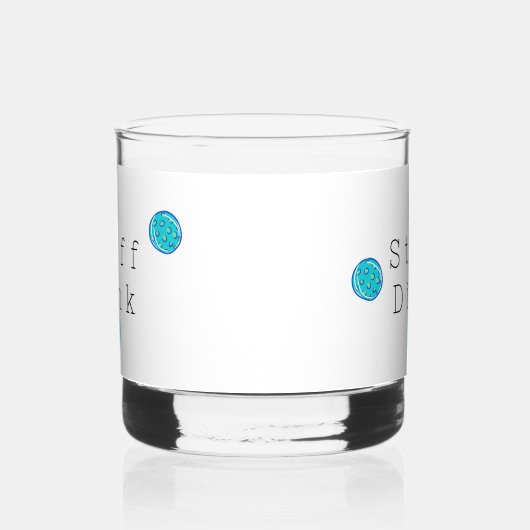 硬い漬け玉ボール。おもしろいBourbon ウイスキーグラス (左)