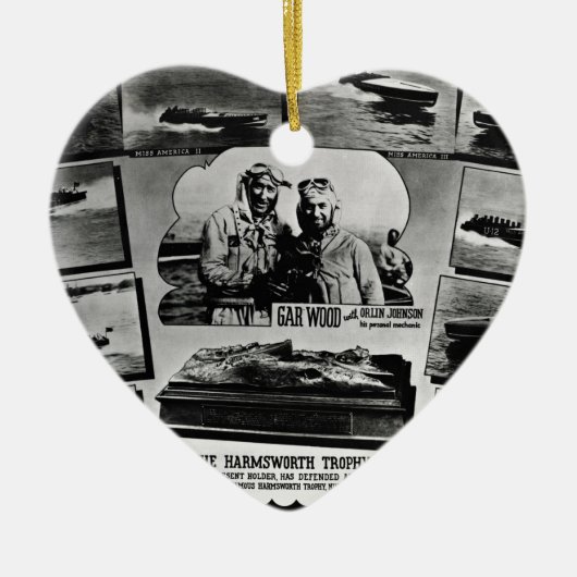 硬鱗魚類ガーパイク属の木製のヴィンテージの高速モーターボートの競争の失敗アメリカ大陸 セラミックオーナメント (正面)