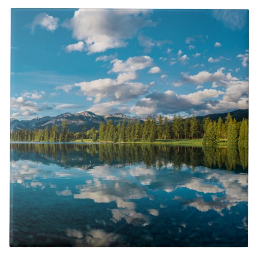 碧玉のBeauvert湖の全景 タイル (正面)