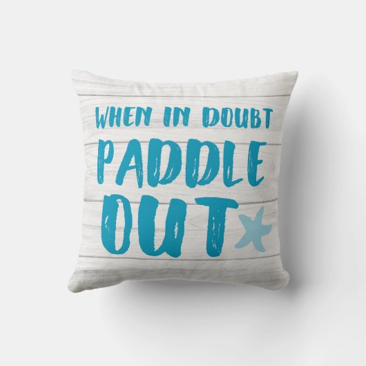 確かでない時はかいはカヤックの一口の波を浜に引き上げます クッション (裏面)