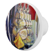 確率論的とされる セラミックノブ (右)