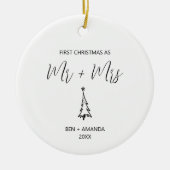 磁器の初めてのクリスマスはミスター・アンド・ミセス。 セラミックオーナメント (正面)