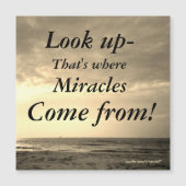 磁気カードを見上げる (正面)