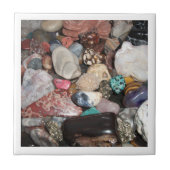 磨き上げられた岩石のタイル タイル (正面)