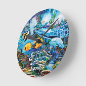 礁の近くの美しい海洋生物 ラウンド壁時計 (傾斜)