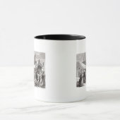 示している女性 マグカップ (中央)