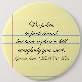 "礼儀正しくしなさい"元不機嫌ドッグマティス引用文 缶バッジ (正面)