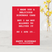 社交的なユーモアをお誕生日ケーキにした カード (黄色い花)