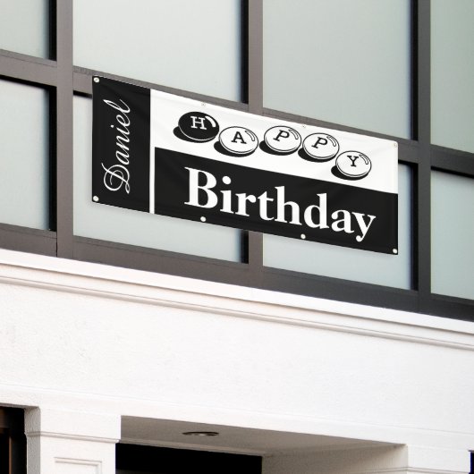 社会的距離誕生日 横断幕 (ビルの外側)