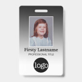 社員 – 写真、バーコード、ロゴ、名前グラデーション バッジ (正面)