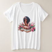 祈りの言葉で膝をつく – ピンクフローラ – アフリカ系アメリカ人 プラスサイズTシャツ (デザイン正面)