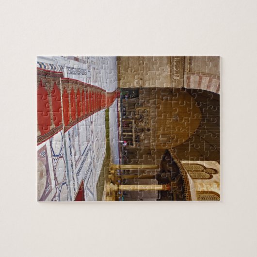 祈りの言葉の抱擁がイスラム教のモスク、カイロに通じている。 ジグソーパズル (横)