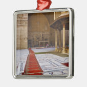 祈りの言葉の抱擁がイスラム教のモスク、カイロに通じている。 メタルオーナメント (左)