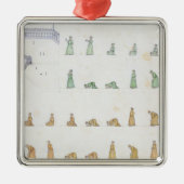 祈りの言葉の間の体の異なった位置からの メタルオーナメント (正面)