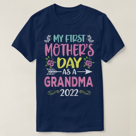 祖母としての私の最初の母の日を子宮2022 Hap Tシャツ (デザイン正面)