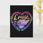 祖母と孫娘のクルーズ旅行の思い出 カード (黄色い花)